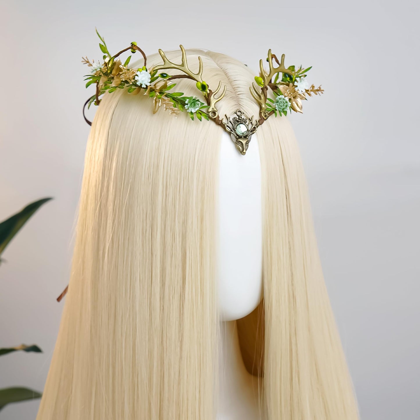 MOSTORY Woodland Flower Antler Crown - Floral Fairy Headpiece with Mini Deer Horns for Renaissance Costume Outfit Women, Forest Reindeer Circlet for Fairy Accessories Halloween Cosplay