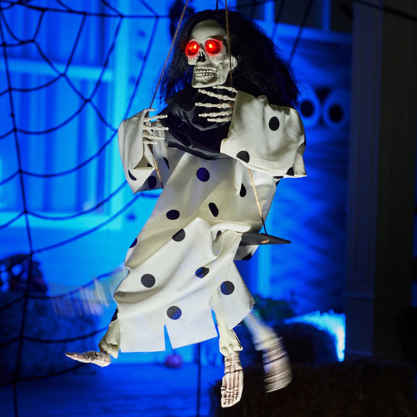 JOYIN 31" Halloween Animatronics Decorations Scary Swinging Clown, Outdoor Hanging Skeleton with Light-up Eyes and Kicking Legs, Sound Activated Ghost Decor for Haunted House, Lawn, Yard, Patio