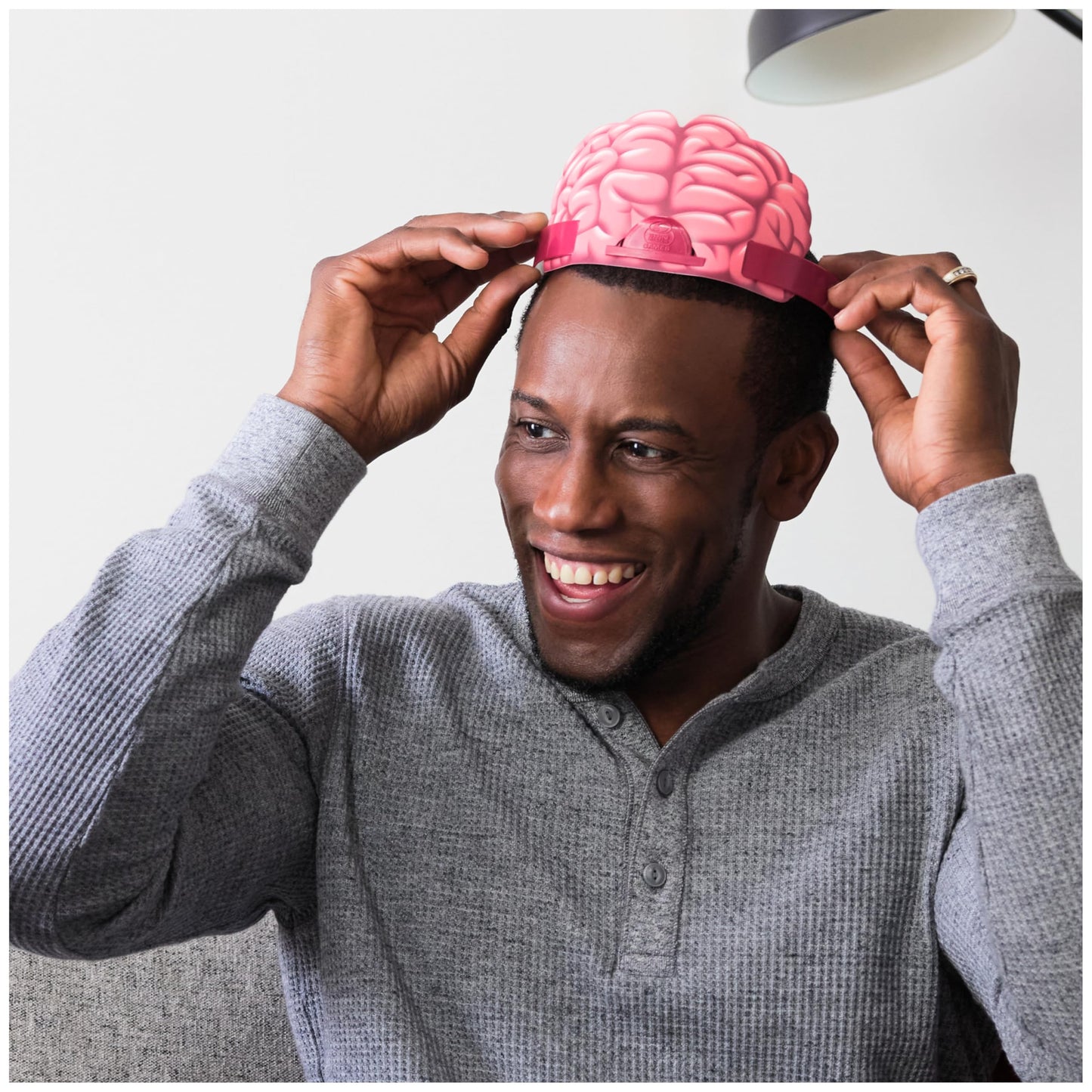 Spin Master Games, Hedbanz 2023 Edition with New Cards, Picture Guessing Board Game, for Family & Kids, 2-6 Players, for Ages 6 & Up